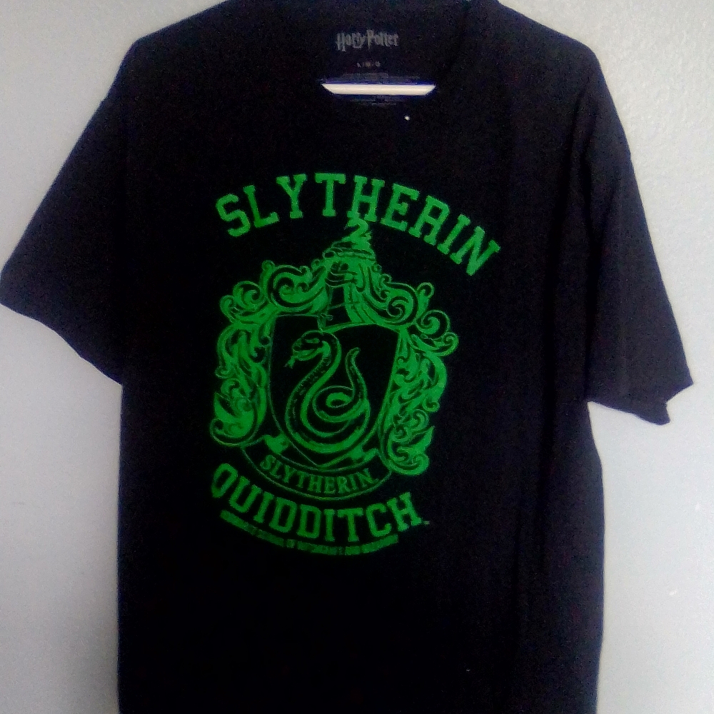 Harry Potter Warner Bros. Slytherin Quidditch Black T-Shirt